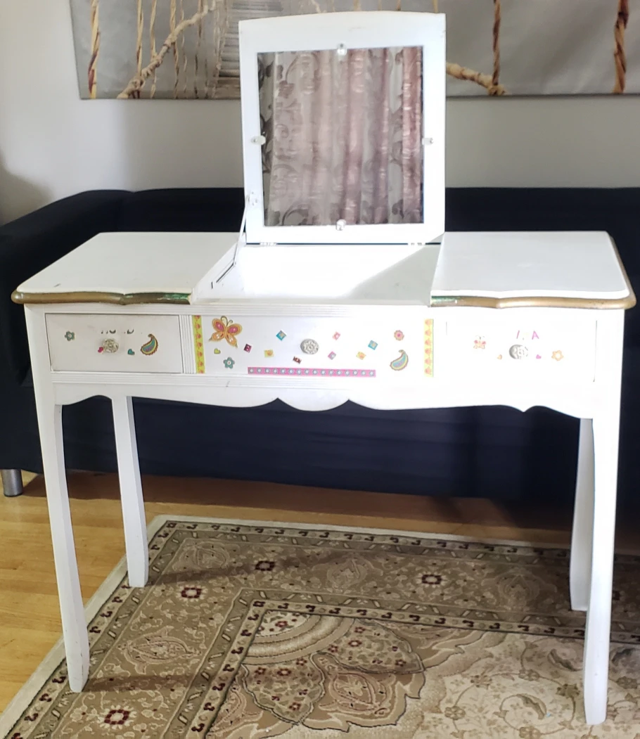 Desk + Dresser - photo 2