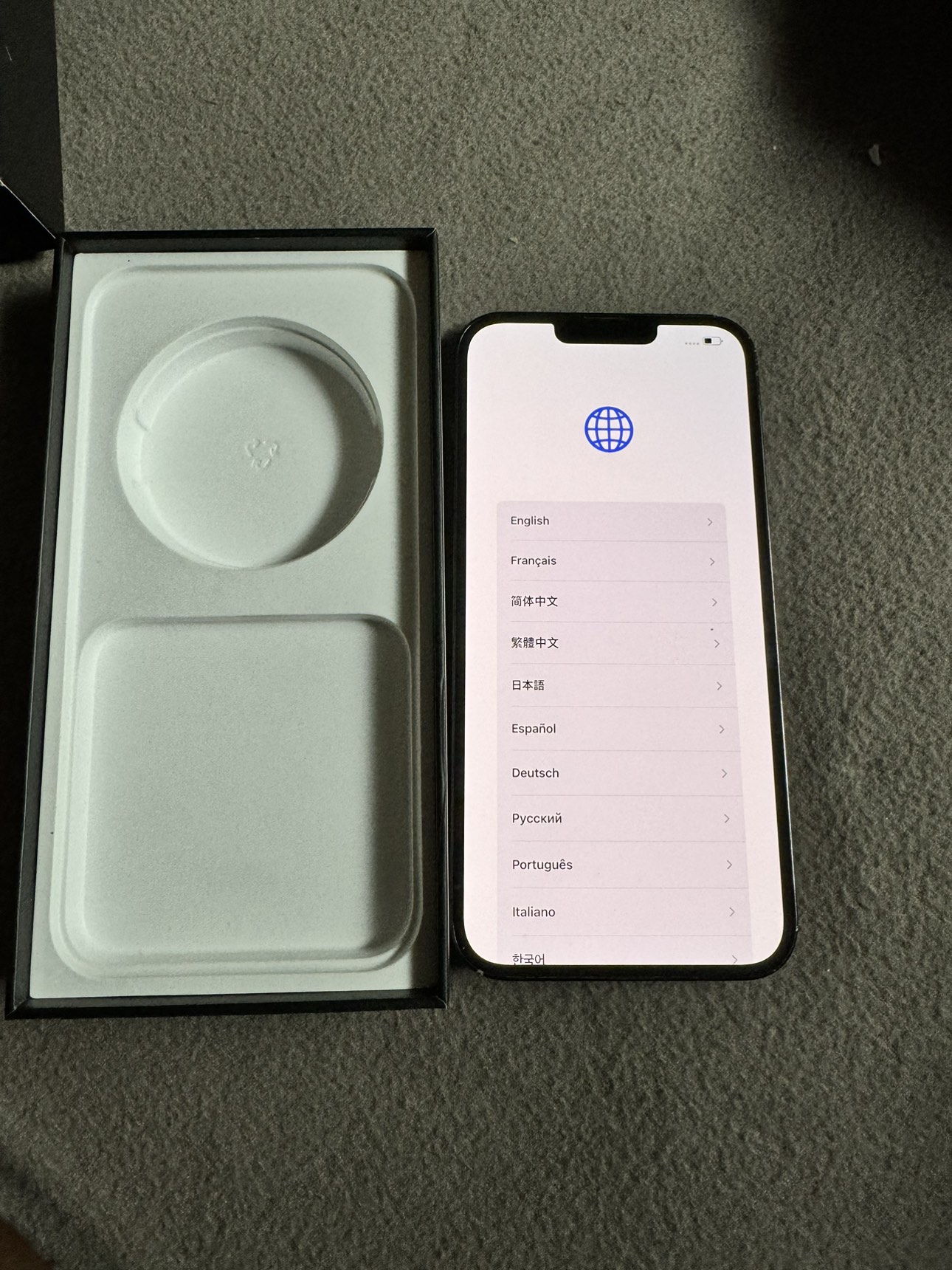 iPhone 13 Pro Max - photo 2