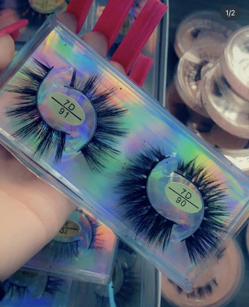 Fake lashes! Can get in bulk or individually! - photo 3