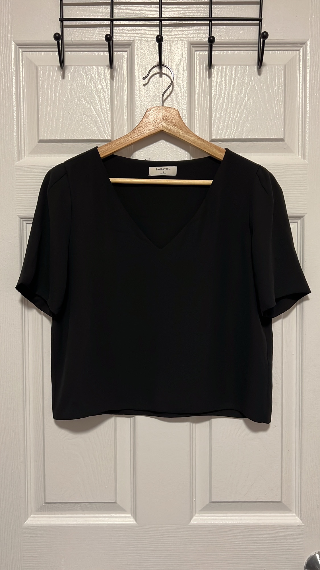 Aritzia Babaton Randy Blouse Size S thumbnail