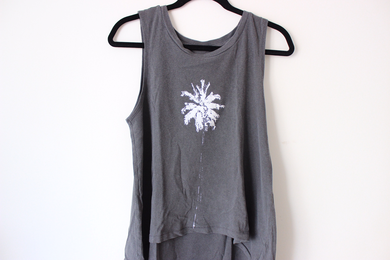 Palm tree tank, size L image indicator(2)