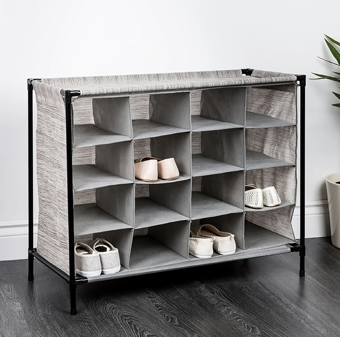 Shoe organizer/rack