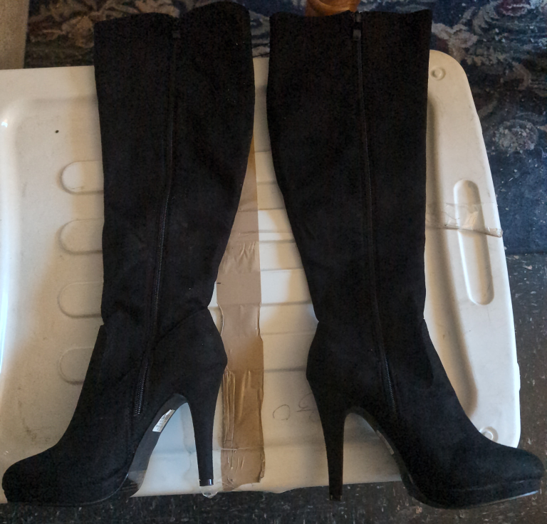 Revamped knee high stiletto heel boots, size 6 - photo 2