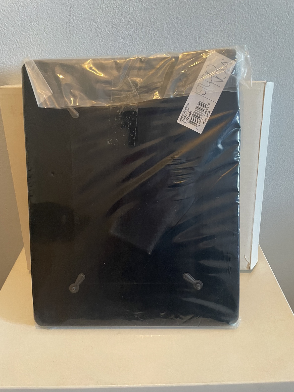 Claimed-#freecycle. New Denim picture frame 🥕 - photo 2