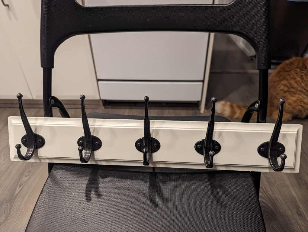 Ikea cloth hanging wall rack 22.5inch 🏈