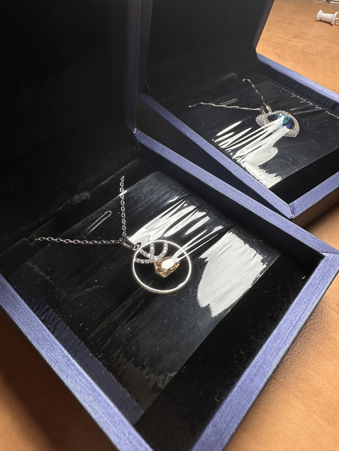 Swarovski necklaces for her image indicator(9)