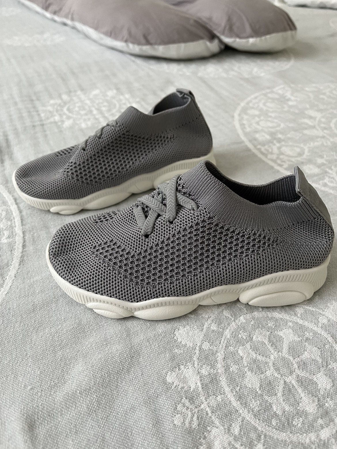 Shoes for kids. Size 9-10 - photo 2