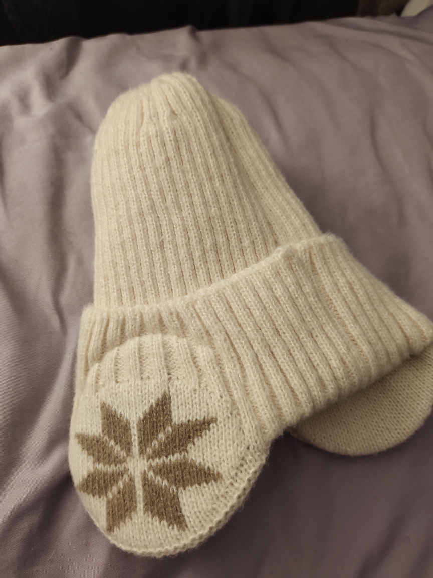 Toque with ear cover thumbnail