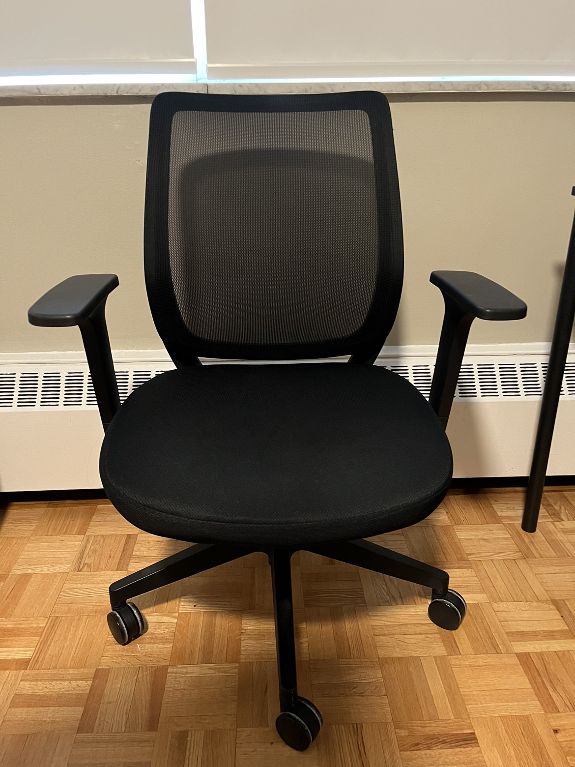 Staples office chair thumbnail