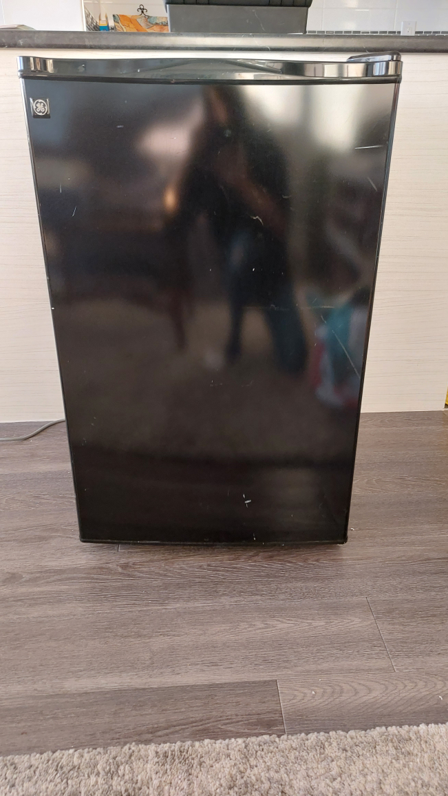 Black Mini-Fridge - photo 2