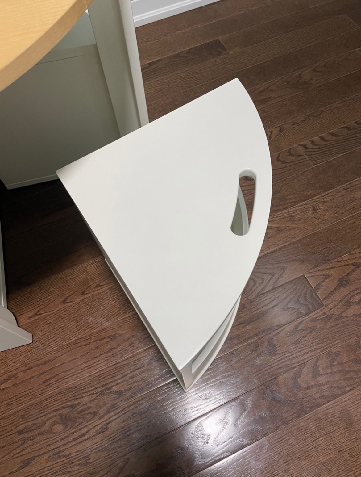 Crate and barrel kids table - photo 3