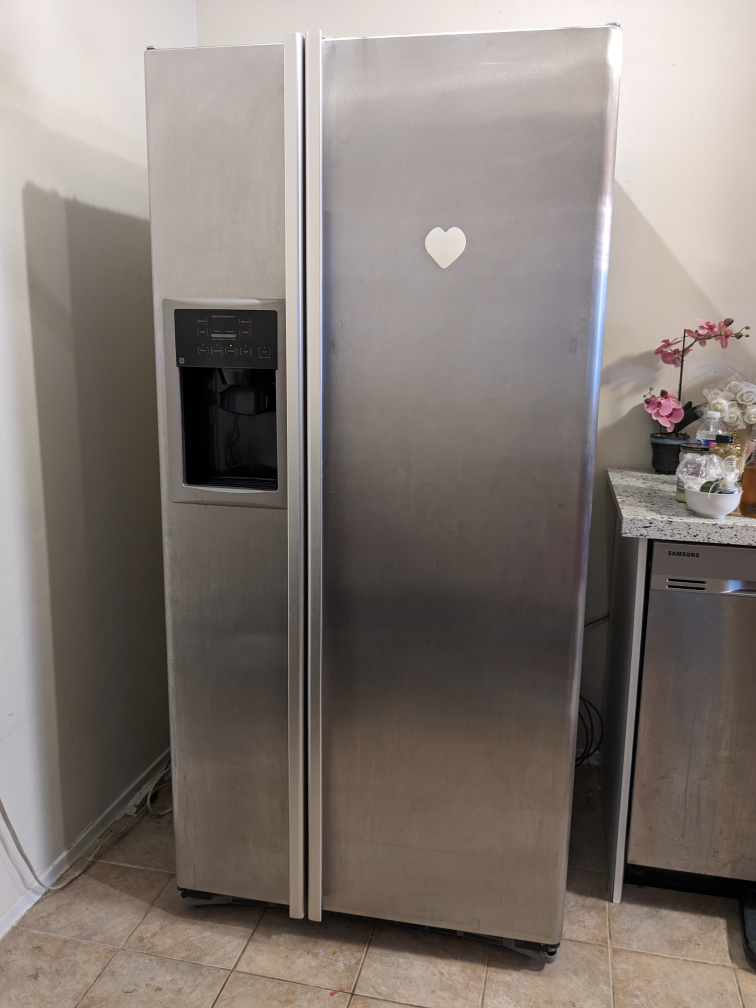 Refrigerator GE