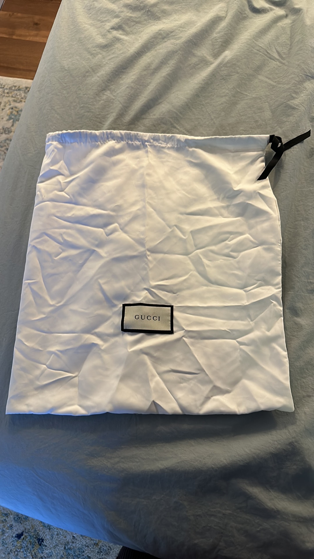 Gucci dust bag