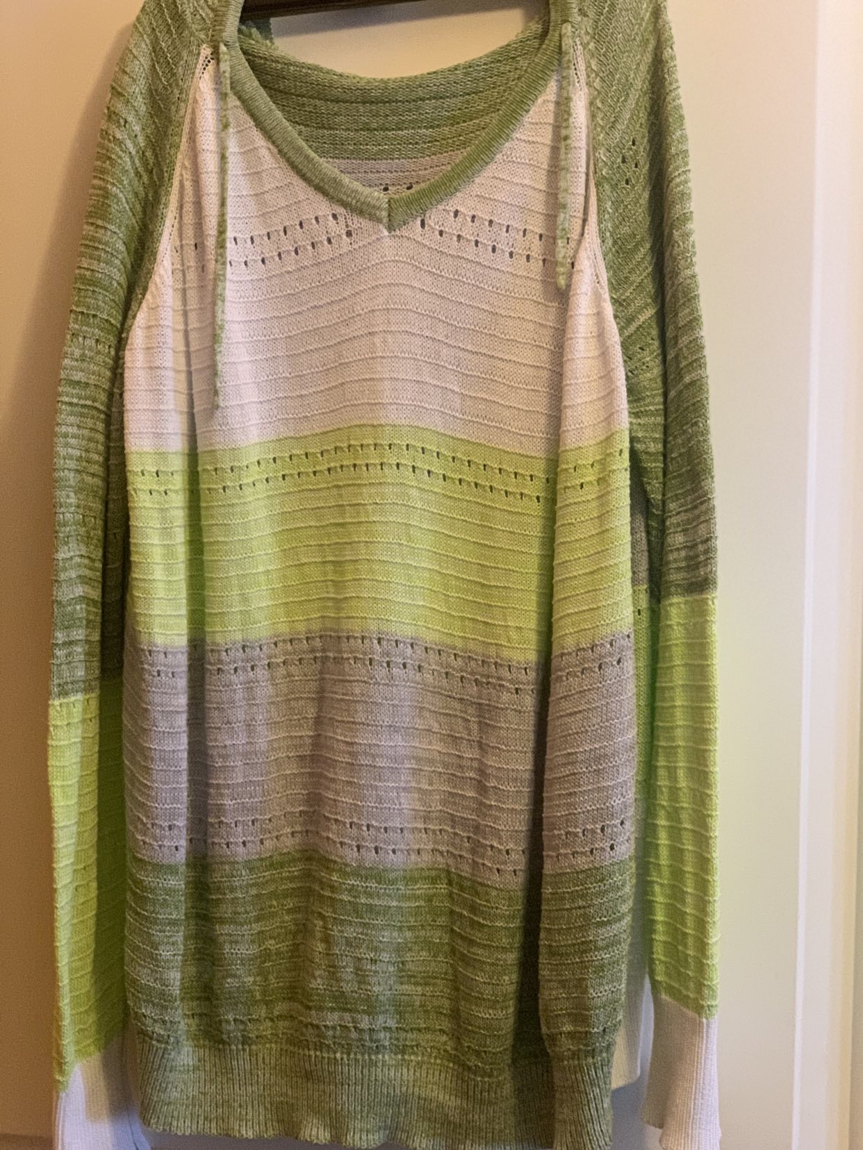 Green/ Grey/ White sweater hoodie