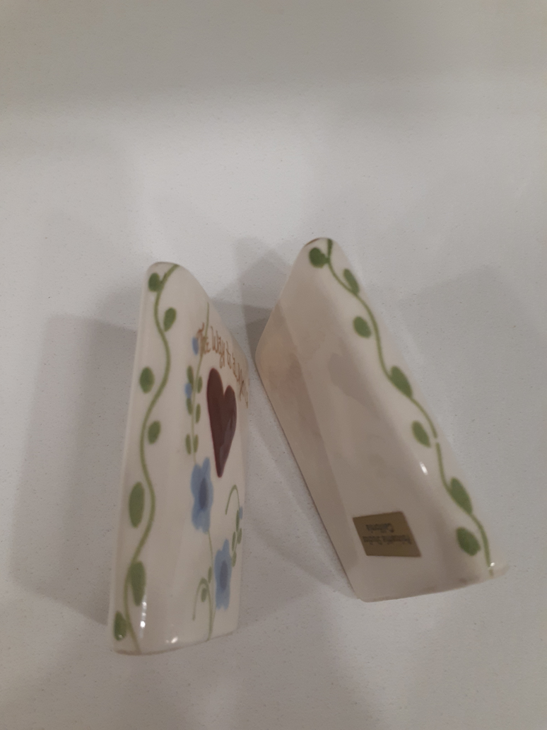 Vintage Poinsettia Studios California Salt and Pepper Shakers image indicator(4)