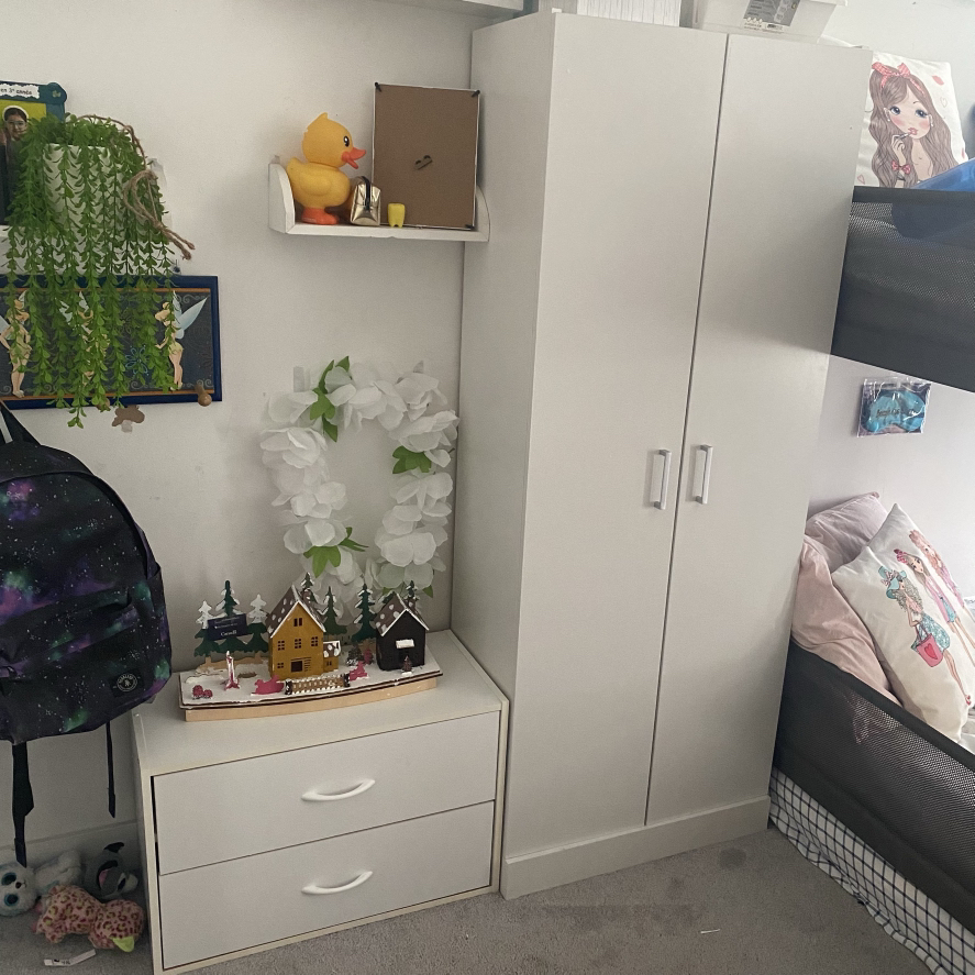 Wardrobe with 2 doors& drawer