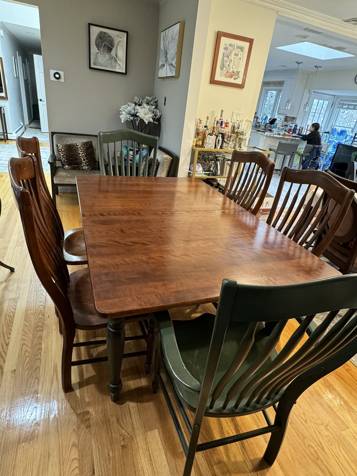 Solid wood dining room table and 8 chairs - photo 4