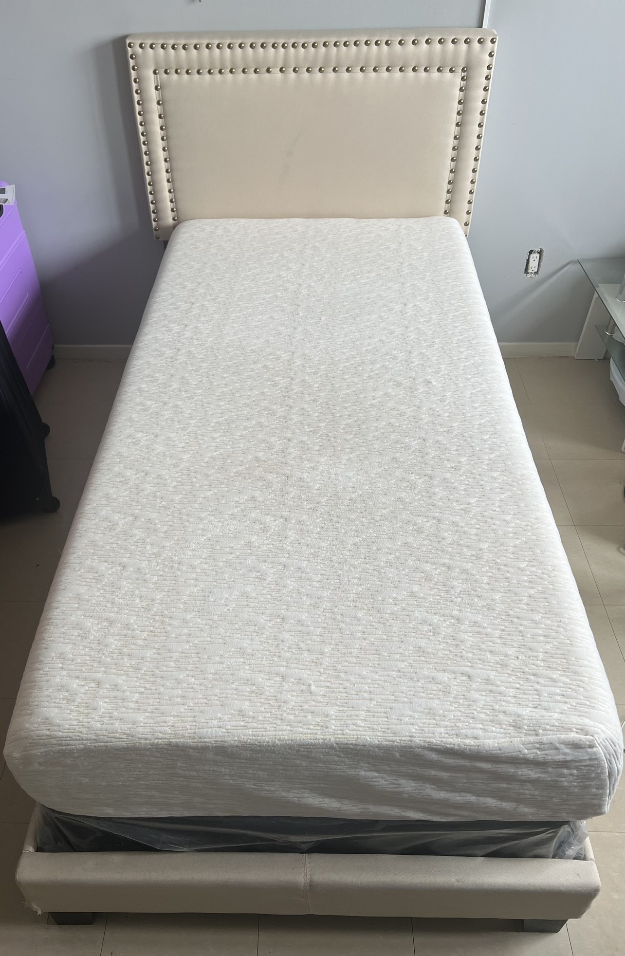 Moving Out-Furino Twin Bed +10”Memory Foam Mattress+Box Spring - photo 3