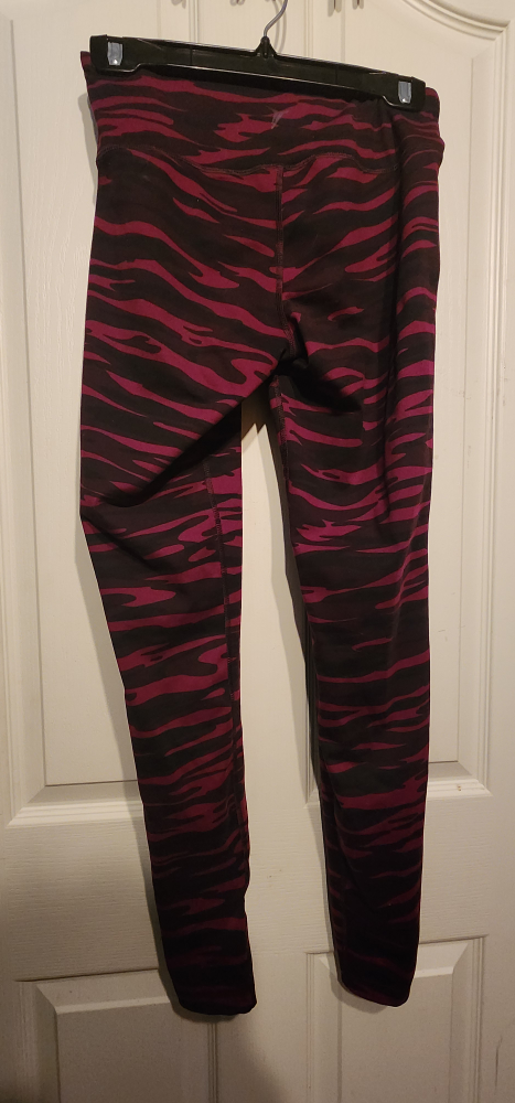 Women's activewear leggings image indicator(2)