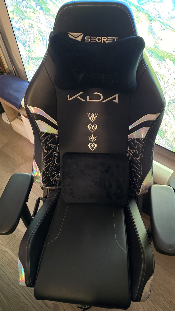 Secret lab Omega 2020 KDA Edition image indicator(3)