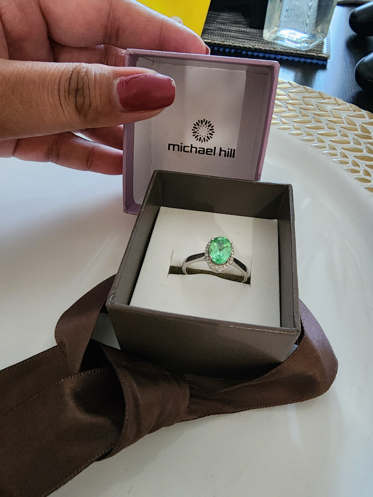 Michael hill silver ring  size 6 image indicator(2)