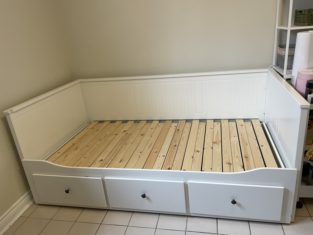 IKEA HEMNES Bed Frame image indicator(2)