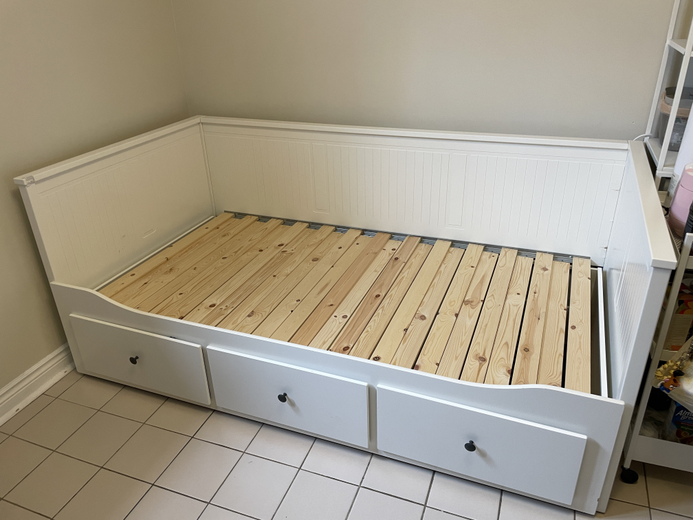 IKEA HEMNES Bed Frame image indicator(3)