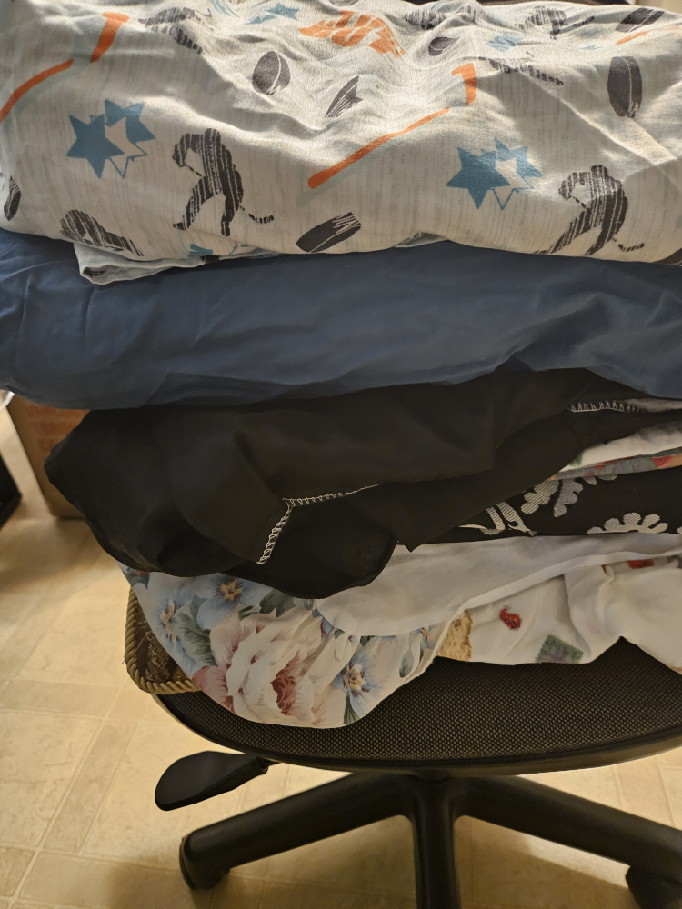FREE Bed linens - photo 5