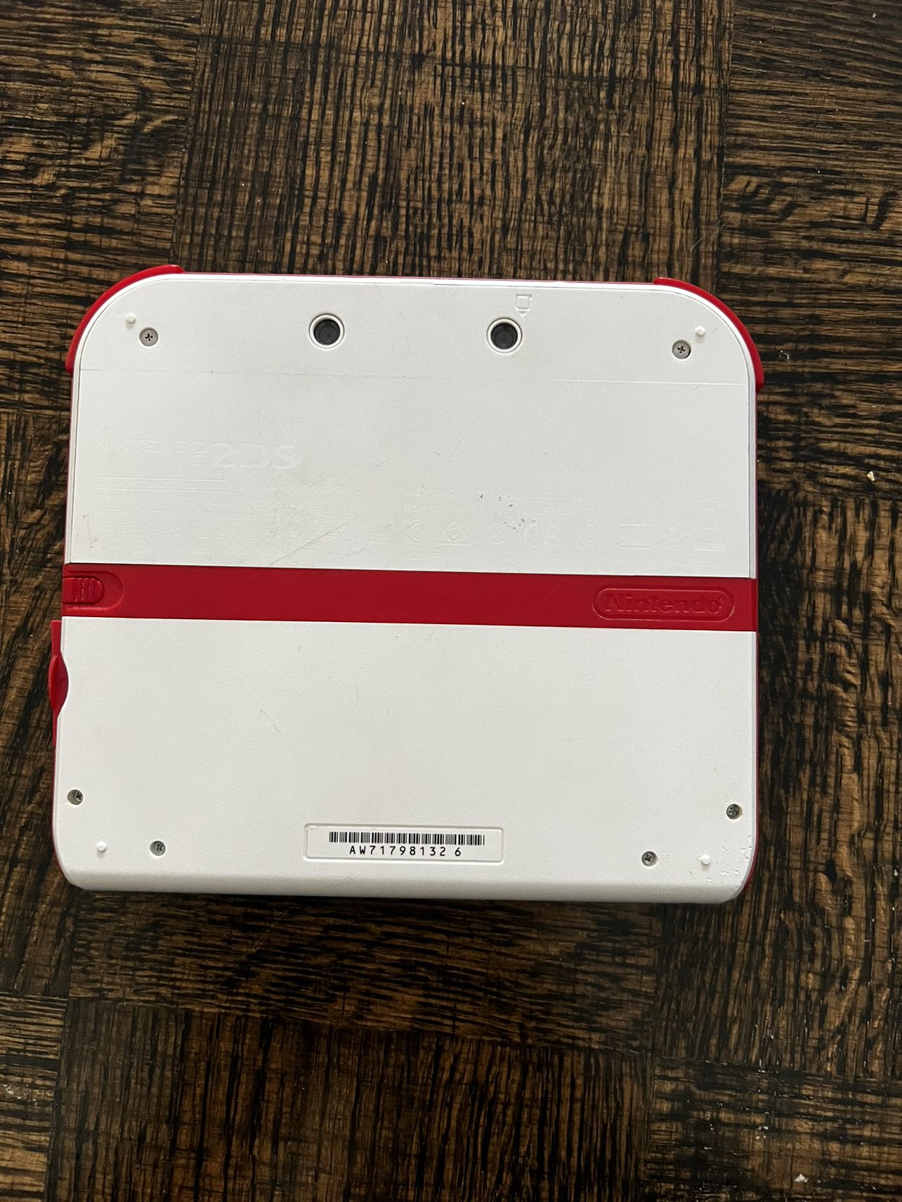 Nintendo 2DS - photo 2