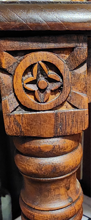 Round Wood Table - photo 3
