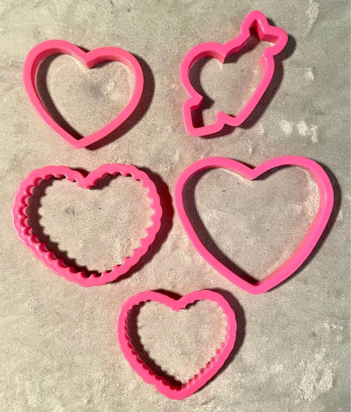 WILTON COOKIE CUTTERS (60 pieces) image indicator(4)