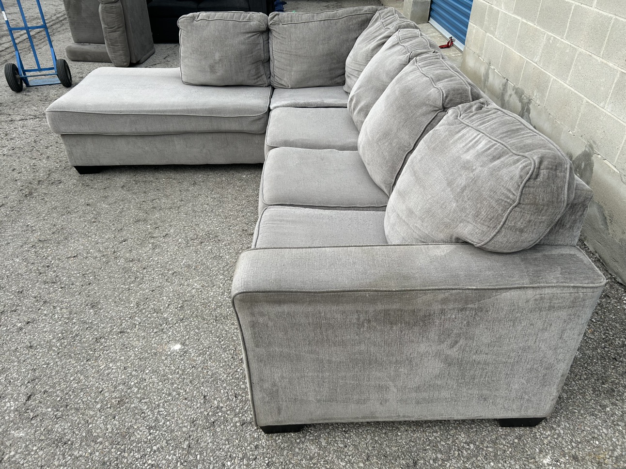 FREE DELIVERY• ASHLEY GREY MODERN LARGE SECTIONAL COUCH / SOFA - photo 5