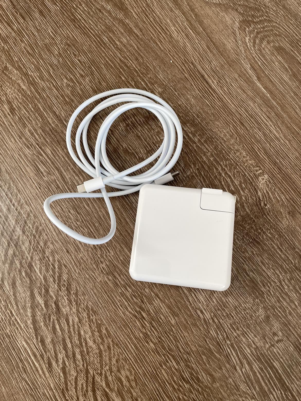 Amazon MacBook charger