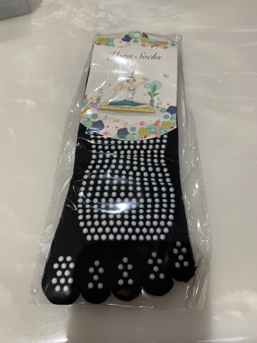 🧦 yoga’s socks free cycle