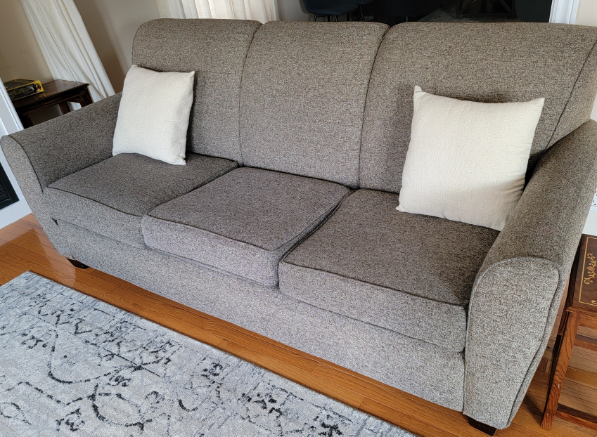 Sofa for sale (Leon's) thumbnail