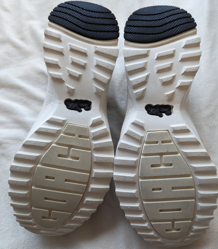 Like new lady's shoes from Coach size 8.5 for $120 - photo 5