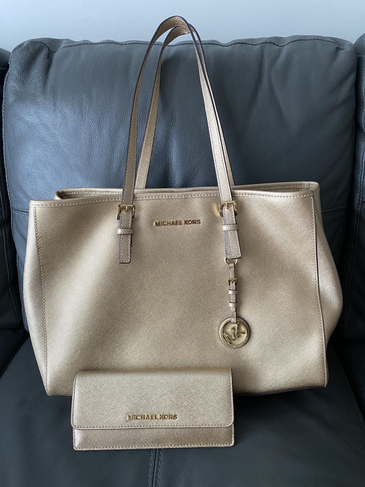 Michael Kors Gold Metallic Leather Bag - photo 3