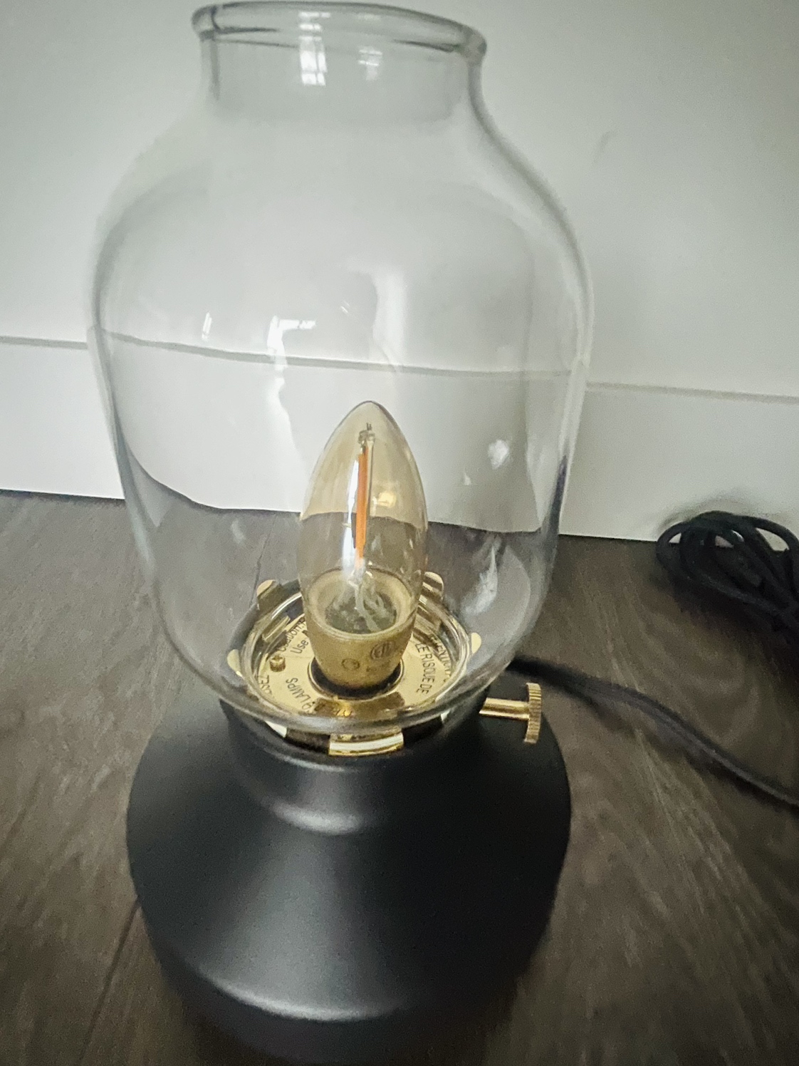 Adjustable brightness lamp thumbnail