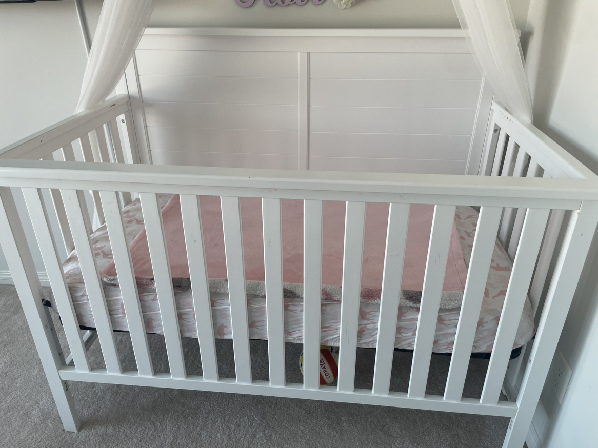 Baby Crib with mattress