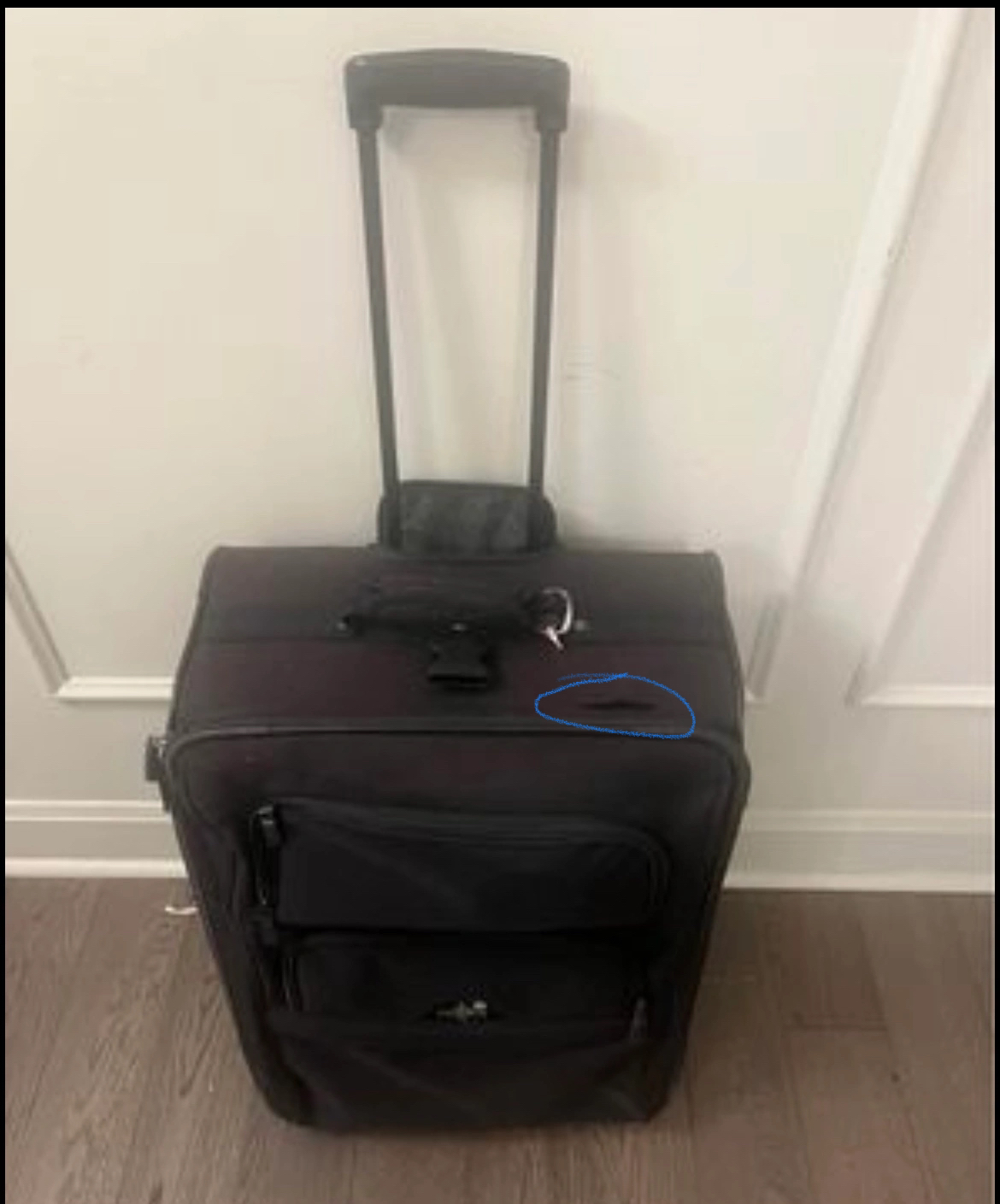 Price drop-Medium size luggage with wheels image indicator(6)
