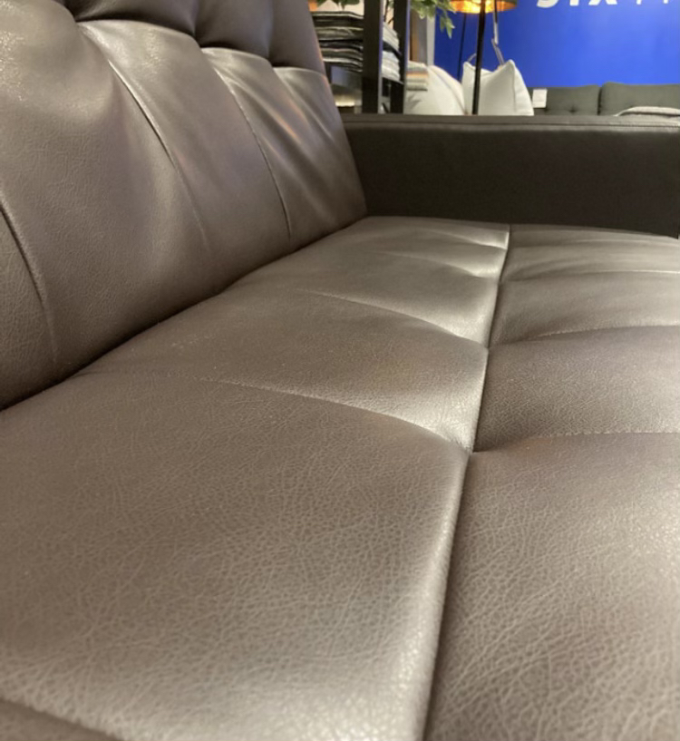Canadian-Made Sofa Bed in Bonded Leather - photo 3
