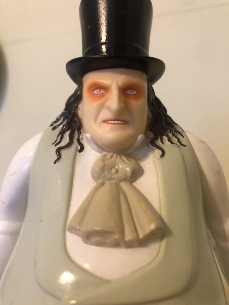 ‘Batman Returns’ 1992 Penguin Action Figure - photo 2