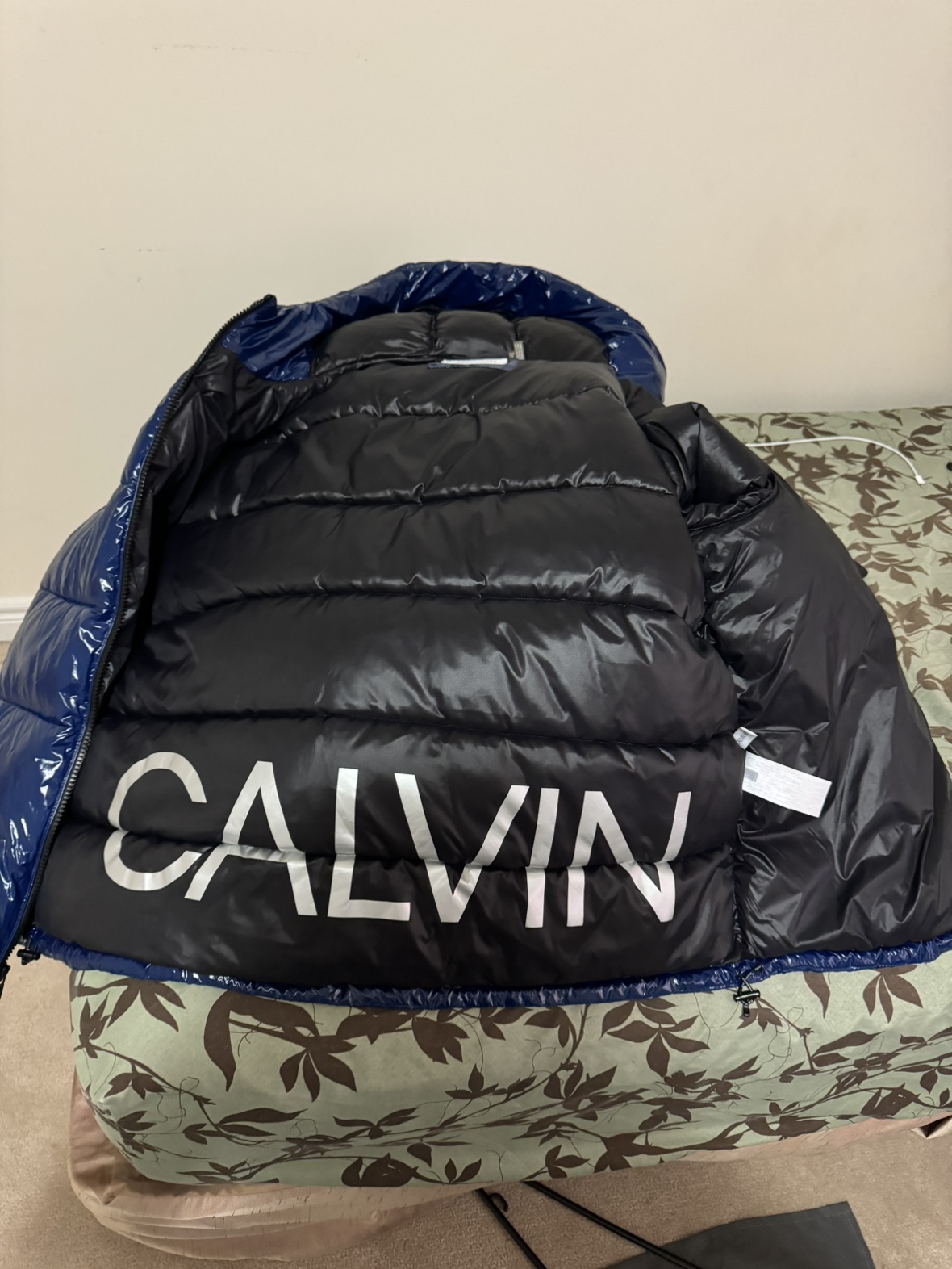 Calvin Klein Puffer Jacket XL - photo 2