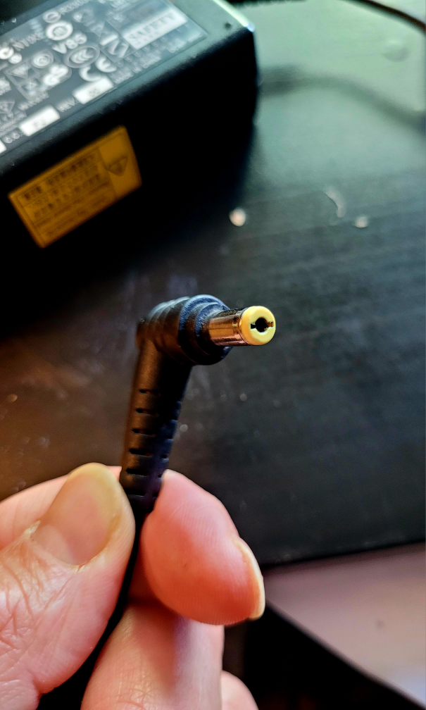 ACER ADAPTER (OR ANY ALIKE PC) - photo 3