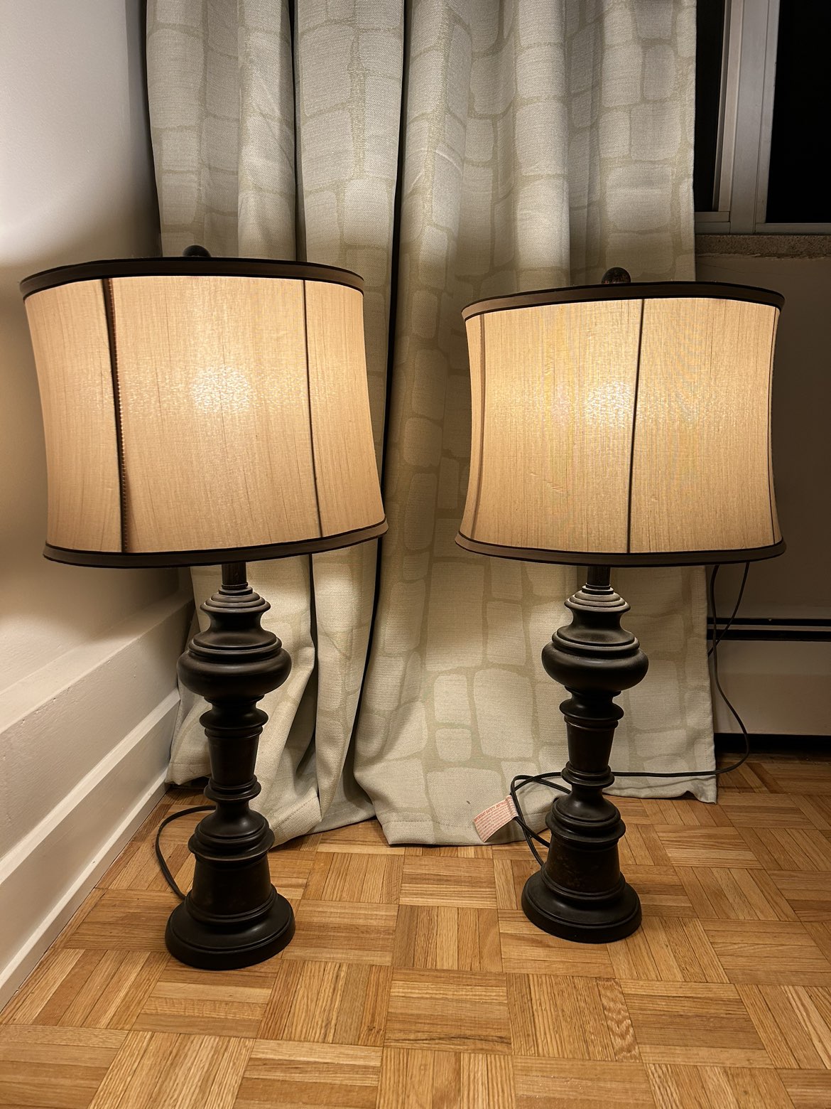 2 beautiful lamps