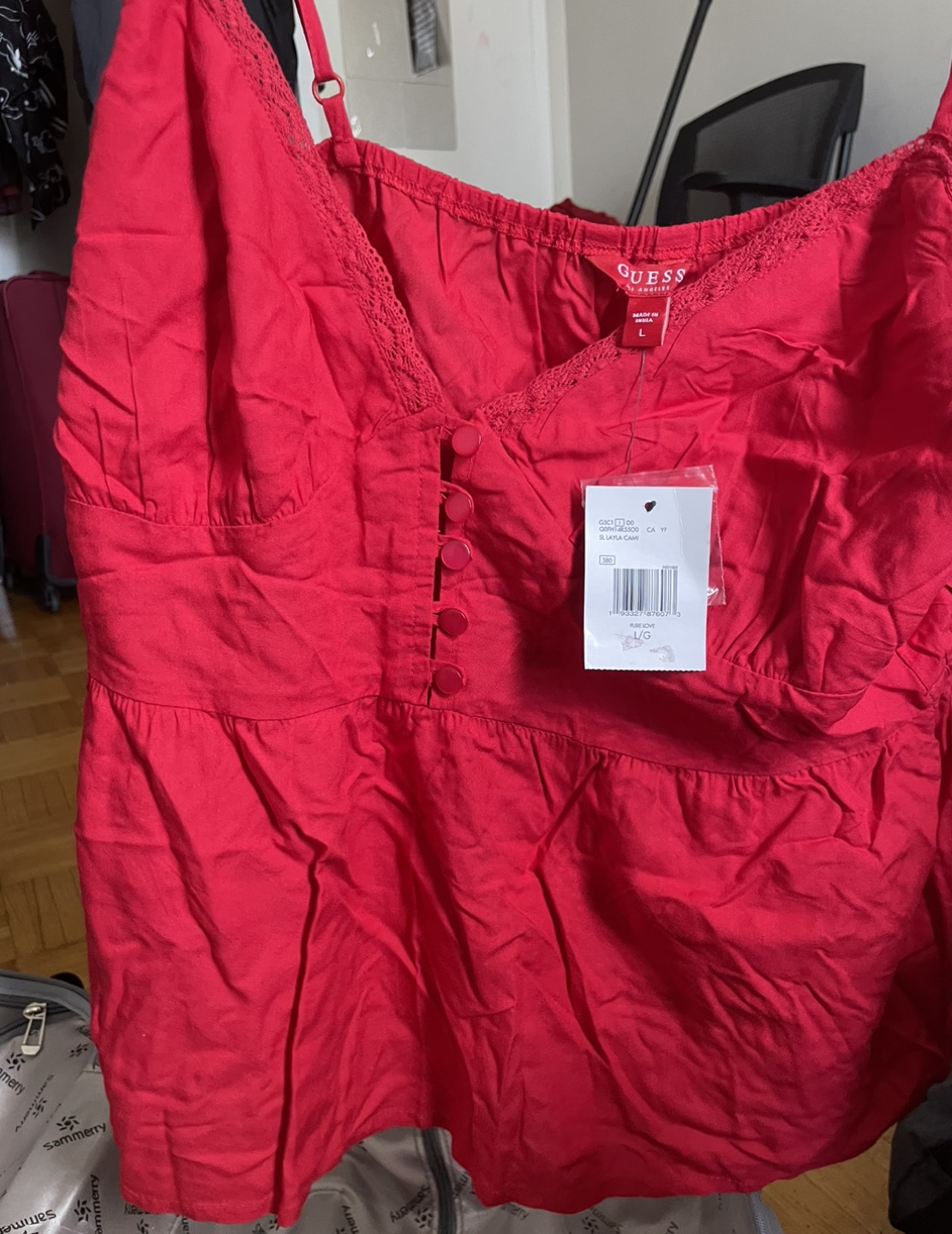 Guess top