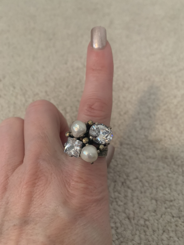 Ring with jewels thumbnail