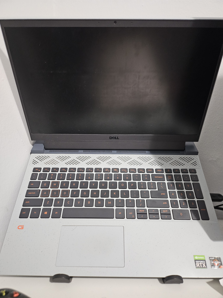 Dell G15 5515 Ryzen Edition Gaming Laptop thumbnail