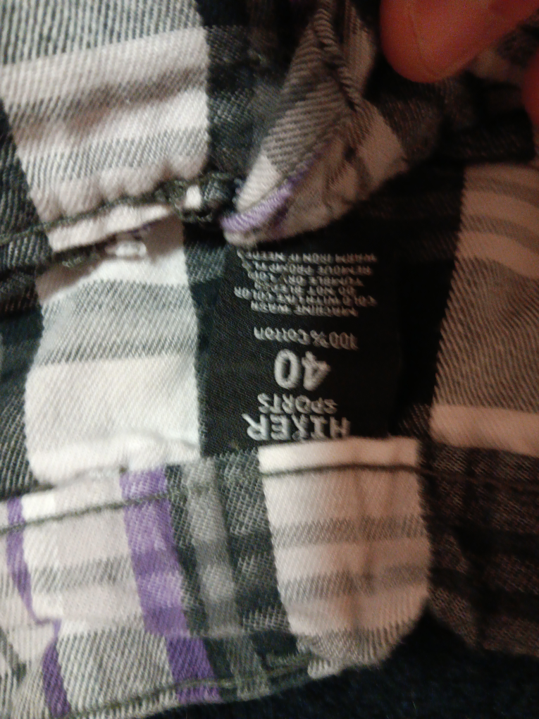 #freecycle Men's shorts fits like 34 image indicator(2)