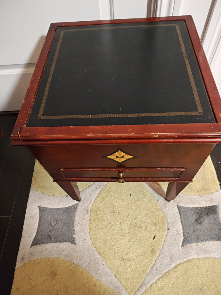 Table for chess/Backgammon multiuse image indicator(2)